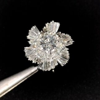 18k W/gold Cluster dia. ring Center Stone .80ct Total .3ct